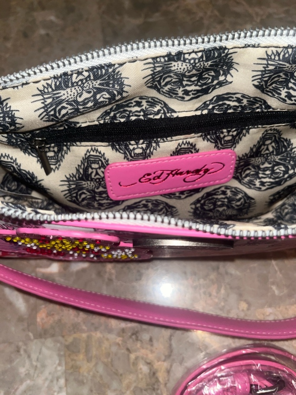 Ed Hardy Pink and White Graphic Wristlet Shoulder Bag flawed - Picture 3 of 7